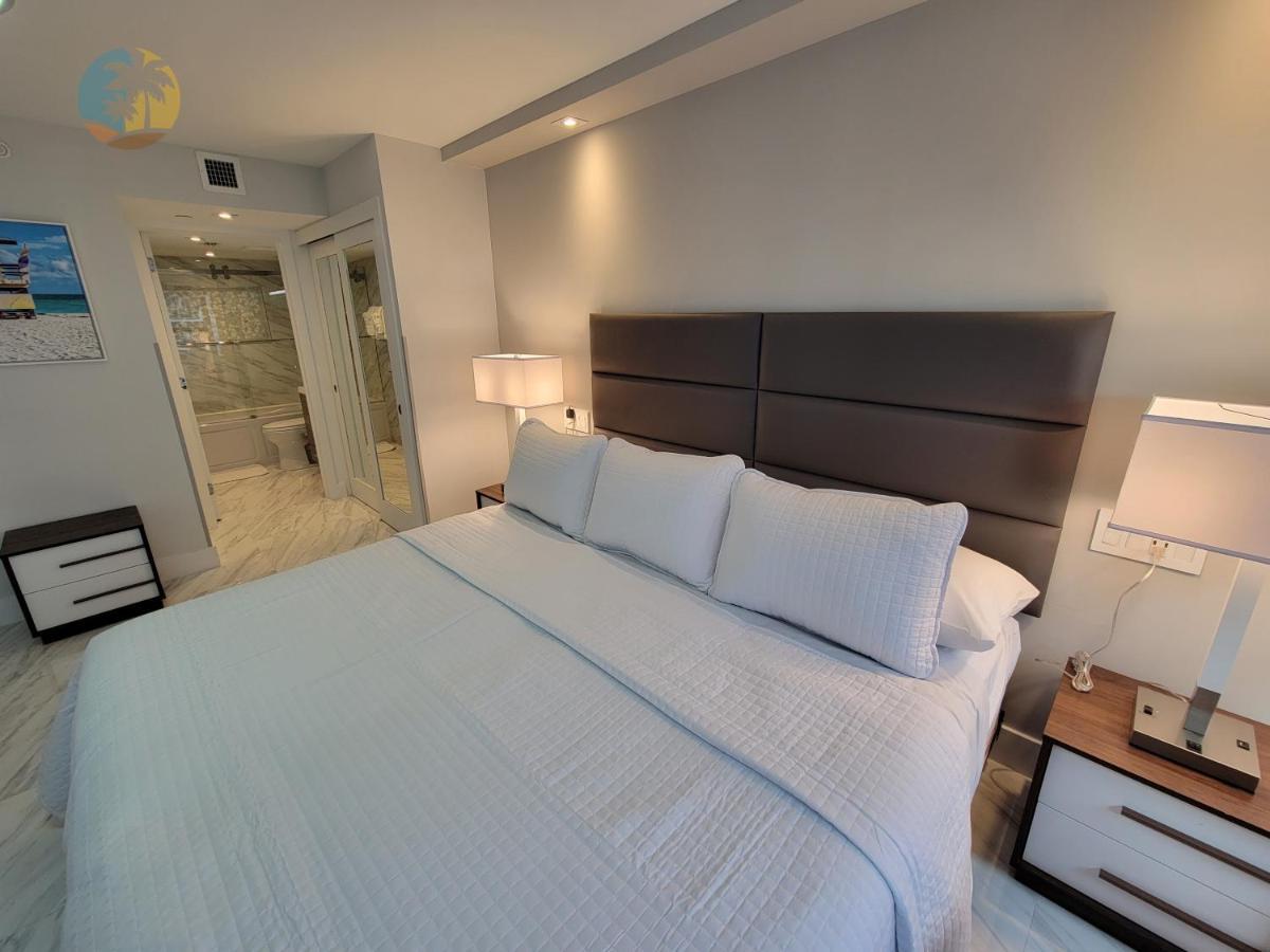 Deluxe Beach Resort - Hora Rentals ميامي بيتش المظهر الخارجي الصورة