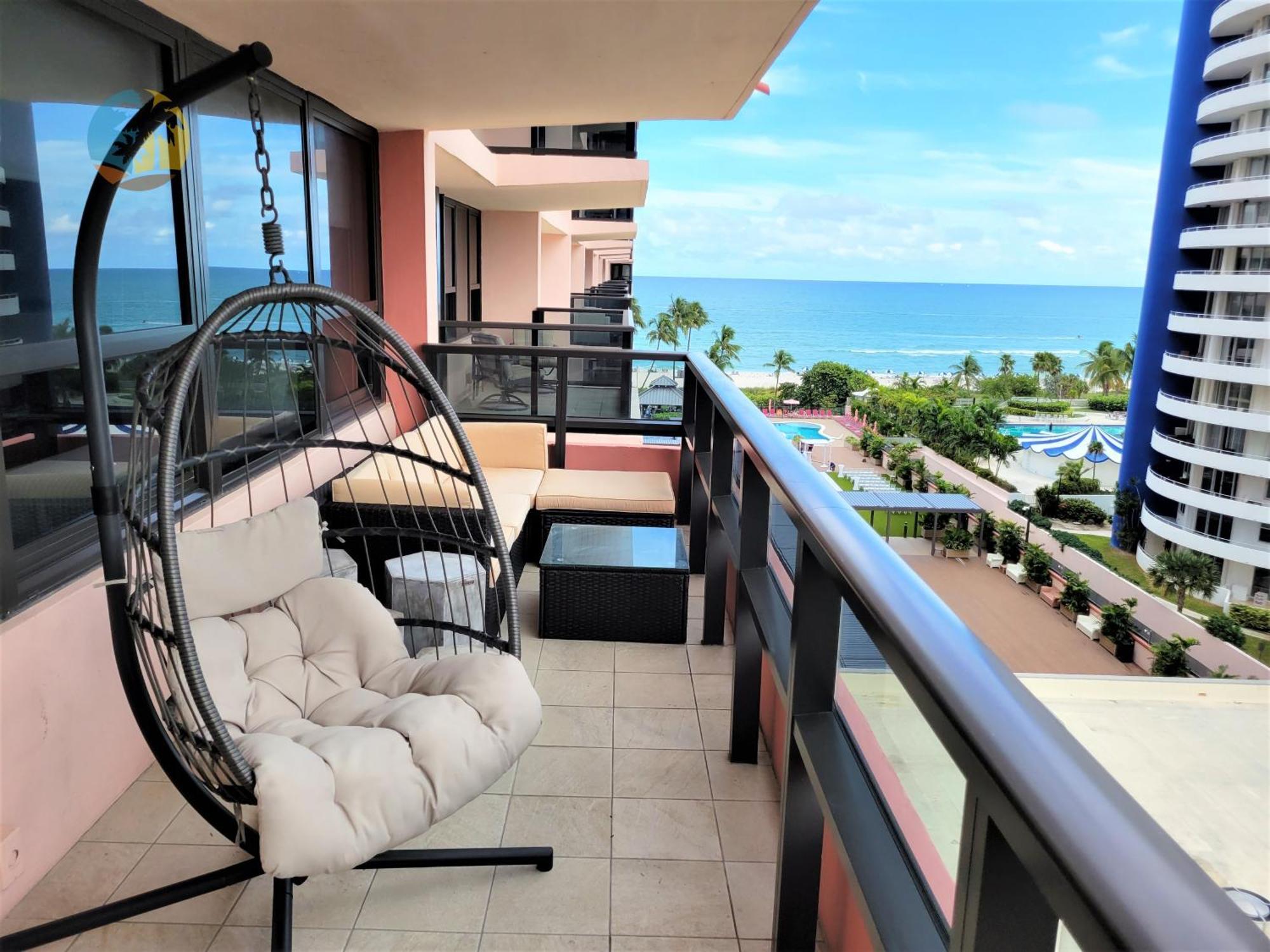 Deluxe Beach Resort - Hora Rentals ميامي بيتش المظهر الخارجي الصورة