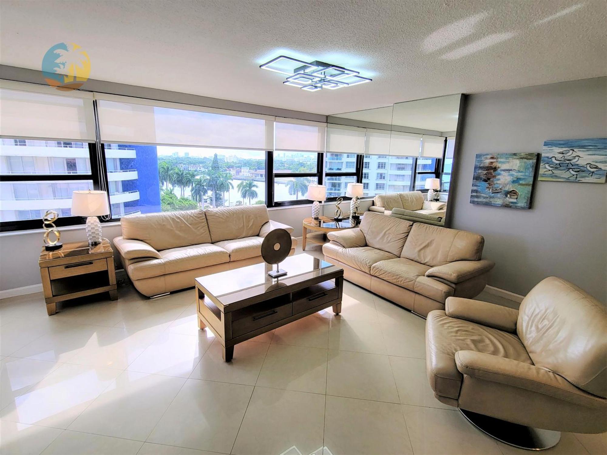 Deluxe Beach Resort - Hora Rentals ميامي بيتش المظهر الخارجي الصورة