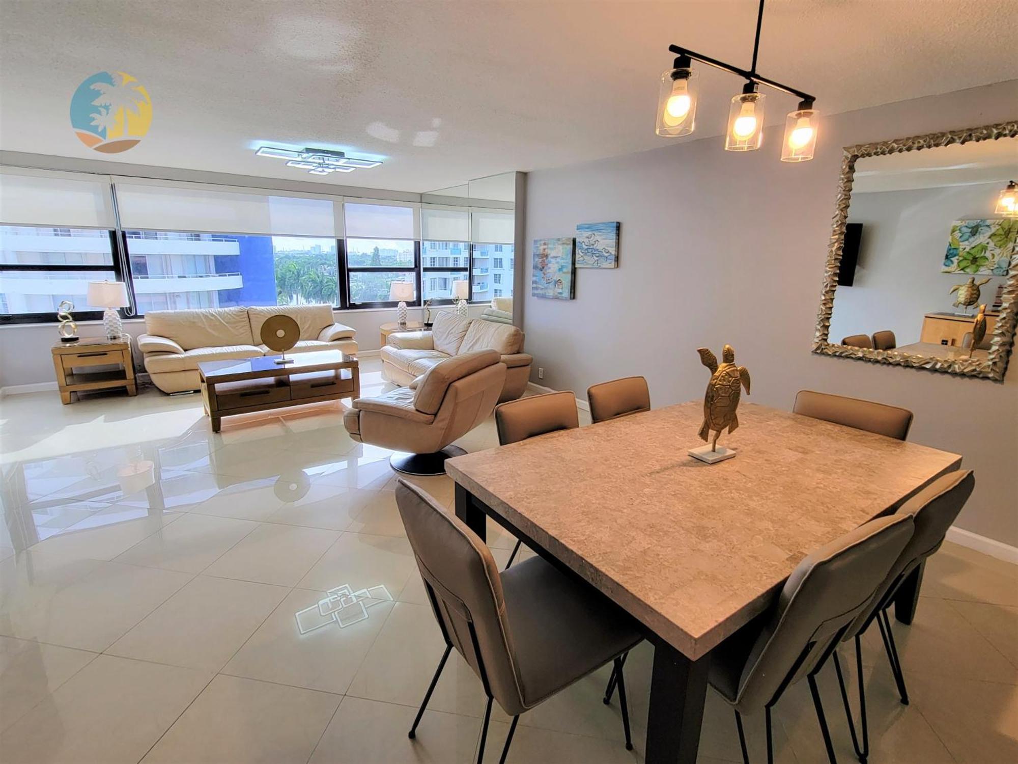 Deluxe Beach Resort - Hora Rentals ميامي بيتش المظهر الخارجي الصورة