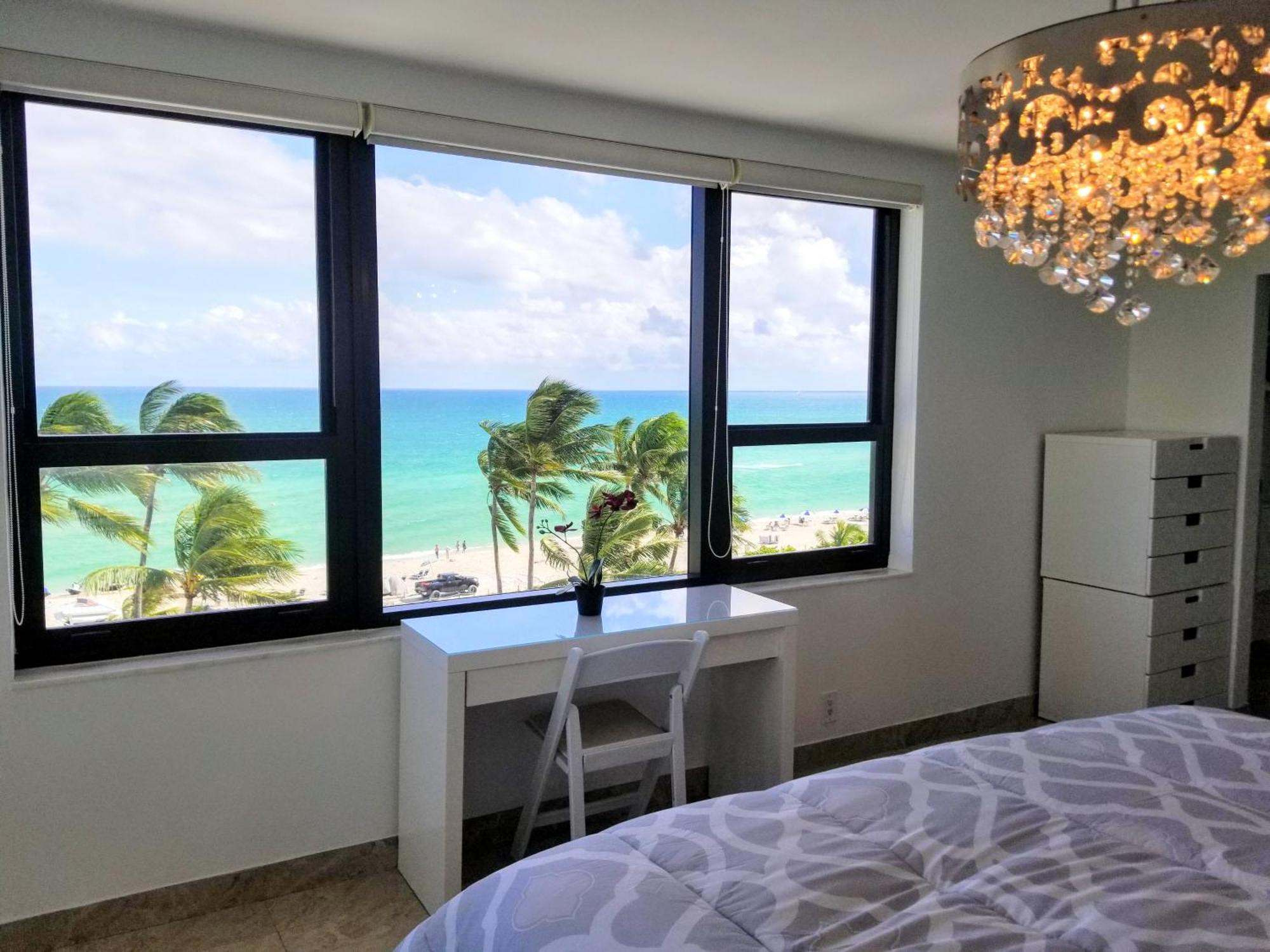 Deluxe Beach Resort - Hora Rentals ميامي بيتش المظهر الخارجي الصورة